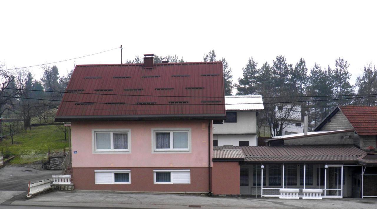 Apartman Marko Огулин Экстерьер фото
