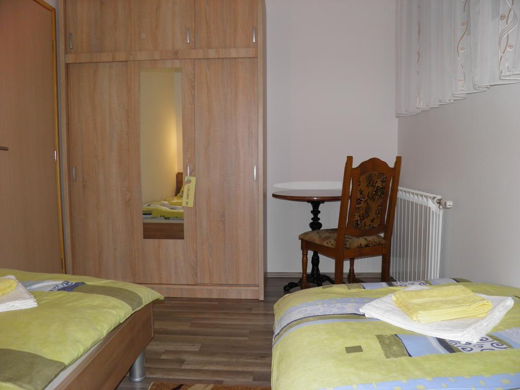 Apartman Marko Огулин Экстерьер фото